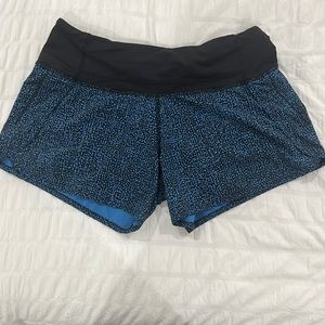 blue spotted lululemon shorts